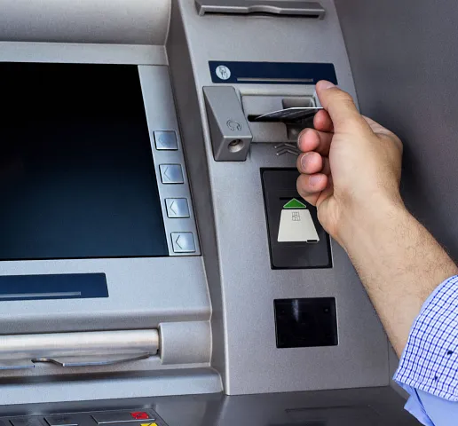 Puedes hacer las siguientes transacciones: Retiro de dinero en efectivo, consulta de saldos y movimientos, realiza avances en efectivo de tu tarjeta de crédito, cambio de clave, retiro sin tarjetas y bloqueo de tarjetas.