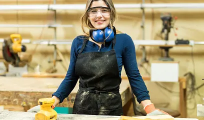 Conoce el Programa SER creado para impulsar negocios de Microfinanzas y Pymes liderados por mujeres.